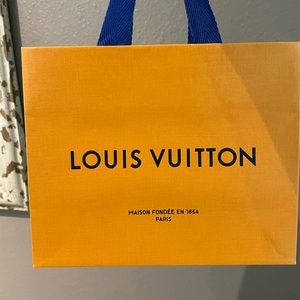 Louis Vuitton small paper bag- new- authentic